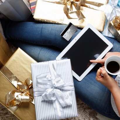 Chystáte se kupovat vánoční dárky na internetu? 10 rad jak se bránit zlodějům dat!